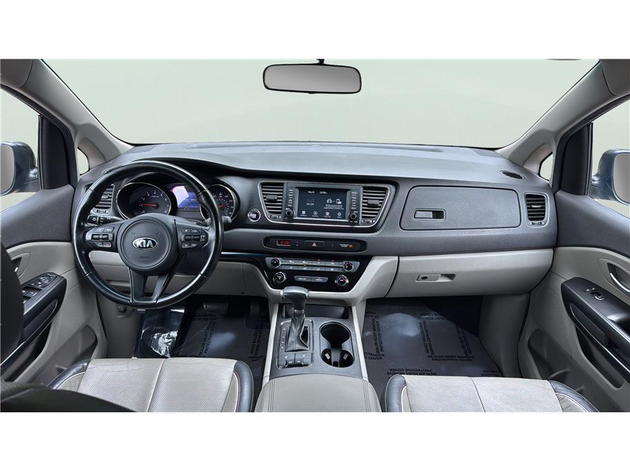 2017 Kia Sedona LX Minivan 4D Folsom CA
