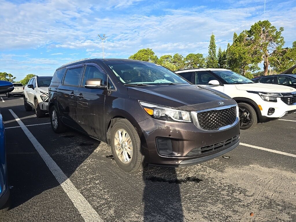2017 Kia Sedona LX Oshkosh WI
