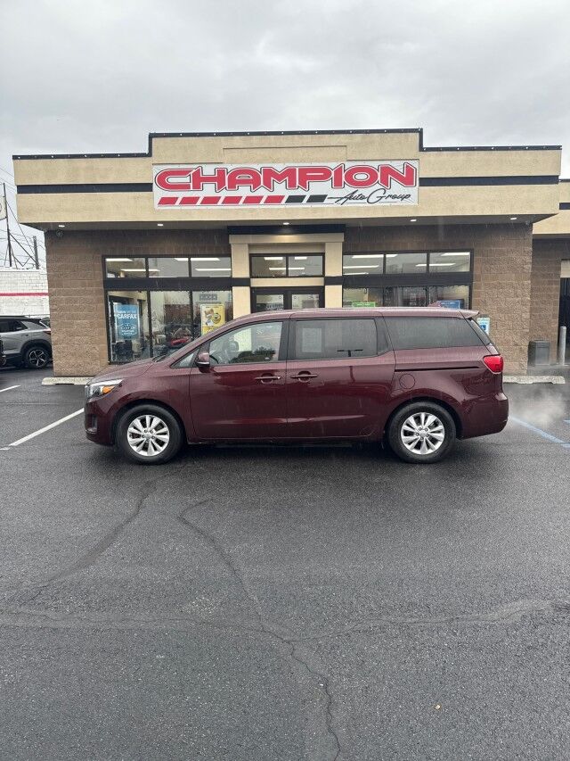 2017 Kia Sedona LX