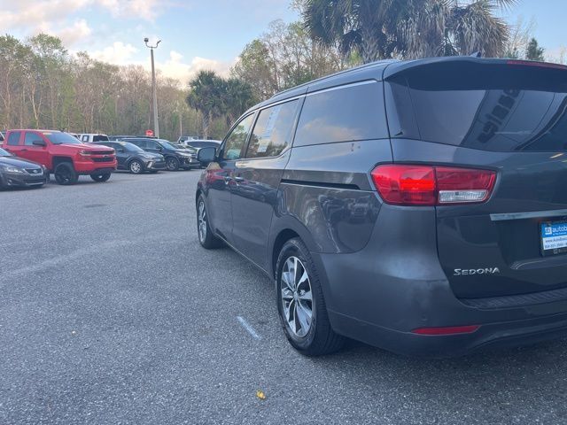 2017 Kia Sedona SX