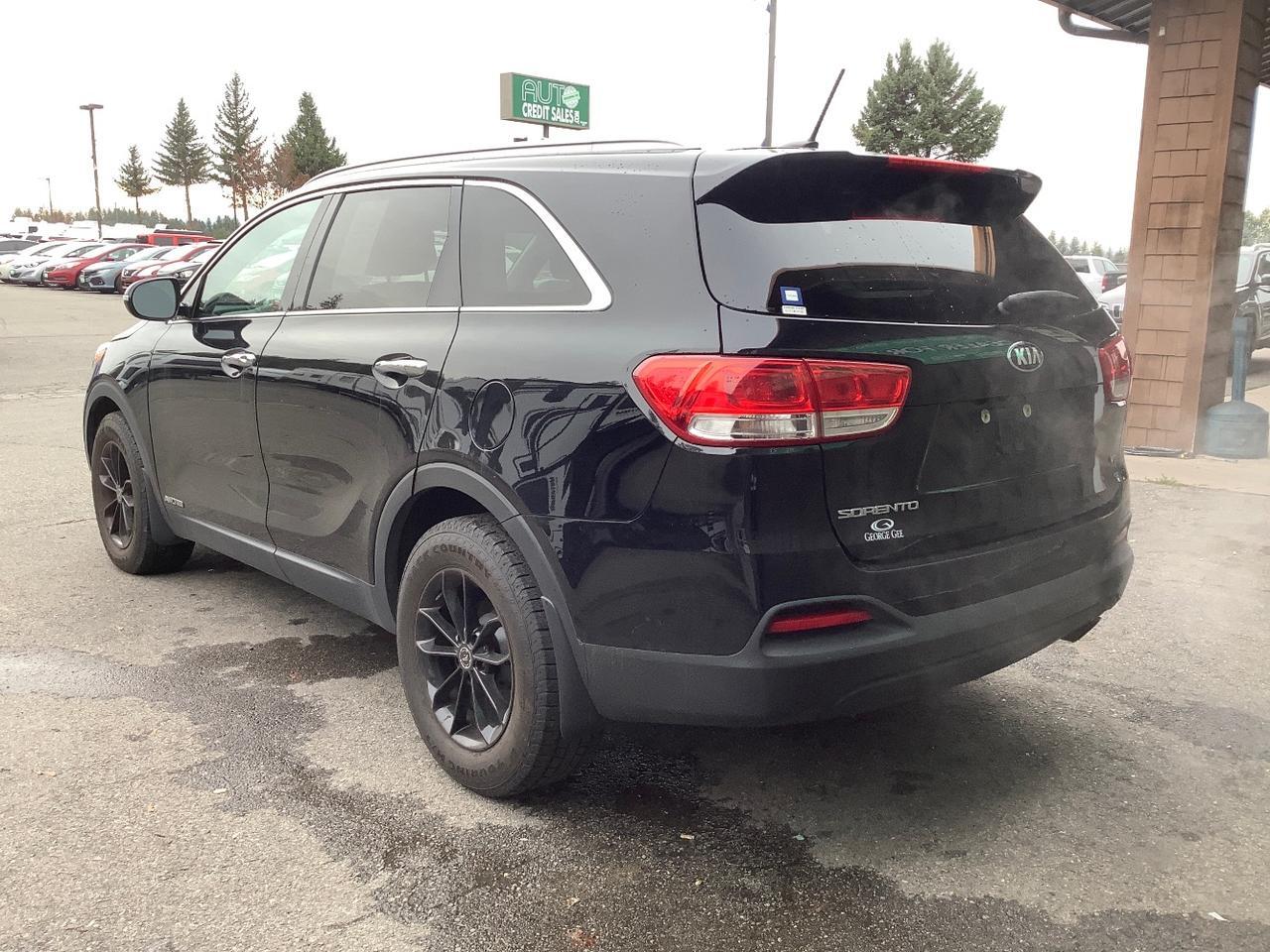 2017 Kia Sorento 3.3L LX