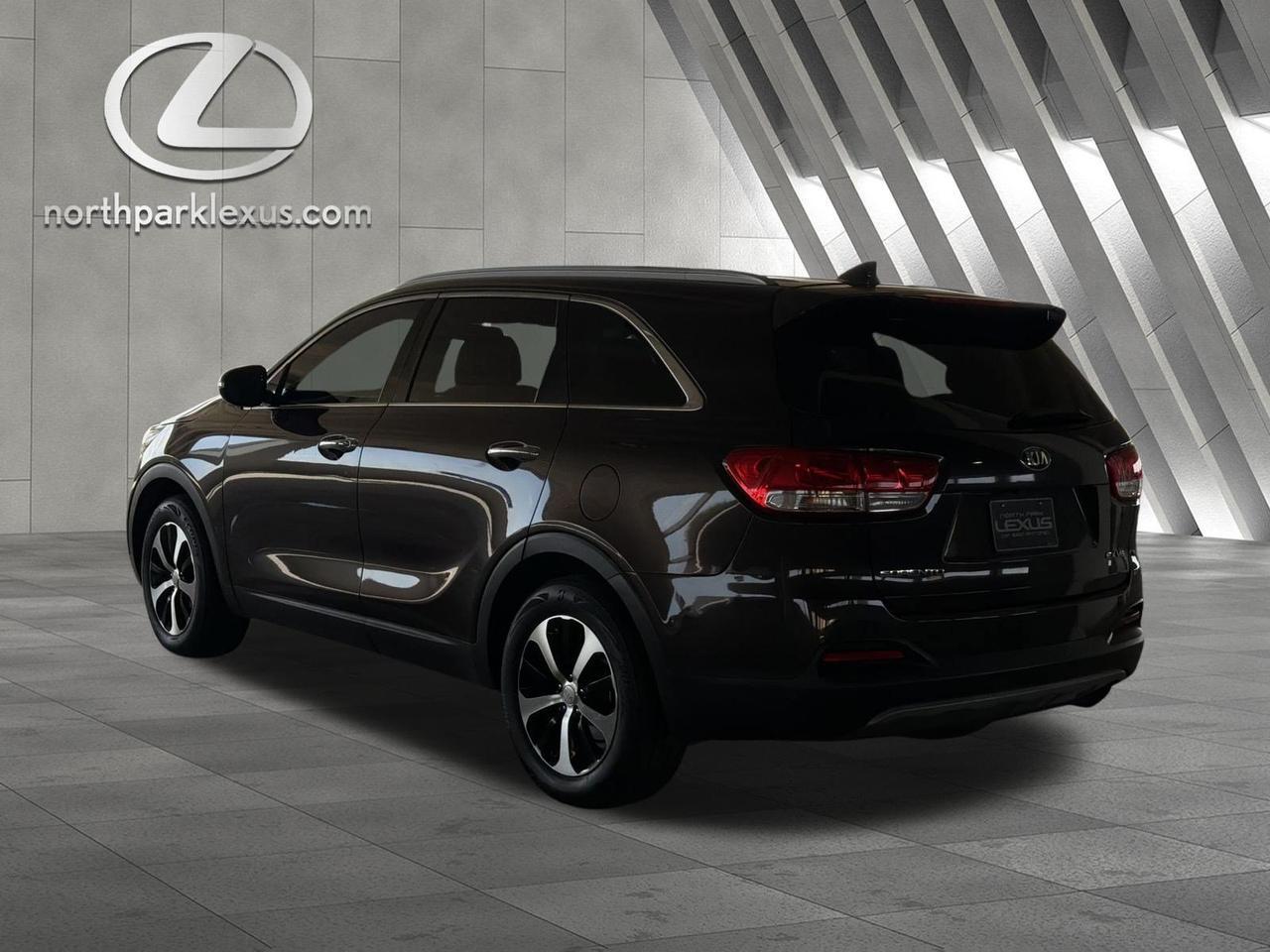 2017 Kia Sorento EX V6