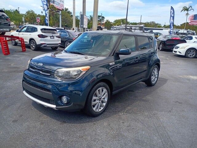 2017 Kia Soul + # H7496505R