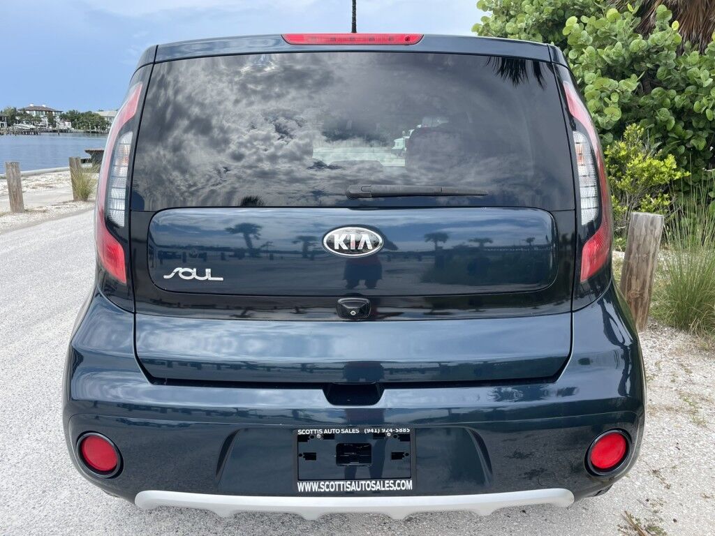 2017 Kia Soul +~AUDIO PACKAGE~BLUETOOTH~CRASH SENSORS~DRIVER ASSISTANCE PACKAGE~PREMIUM SOUND SYSTEM~PUSH-BUTTON START Sarasota FL