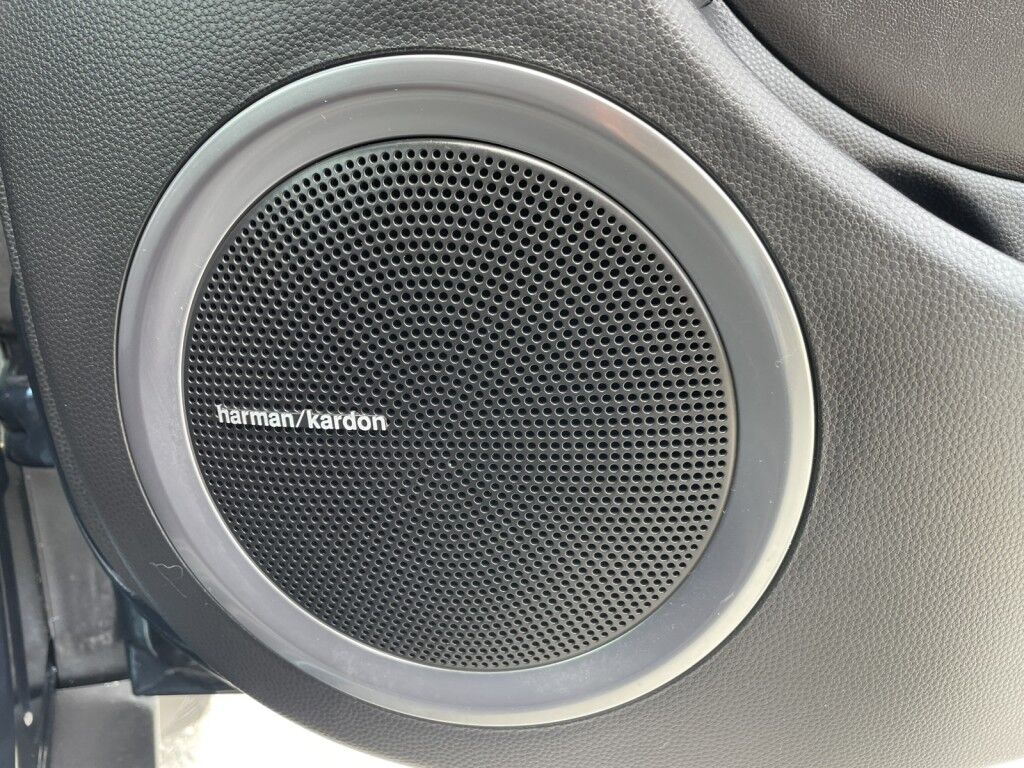 2017 Kia Soul +~AUDIO PACKAGE~BLUETOOTH~CRASH SENSORS~DRIVER ASSISTANCE PACKAGE~PREMIUM SOUND SYSTEM~PUSH-BUTTON START Sarasota FL
