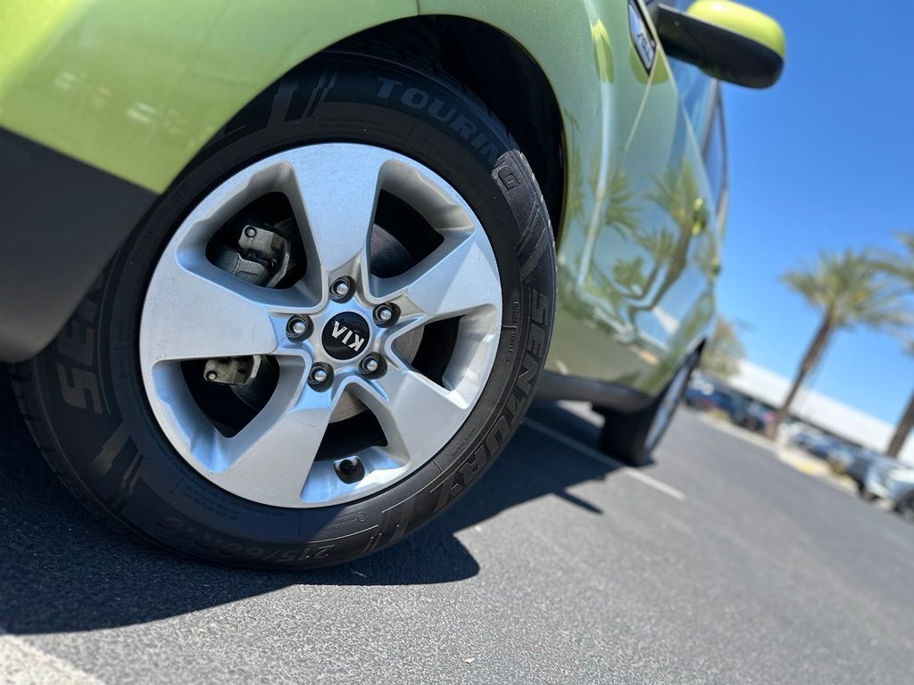 2017 Kia Soul Base