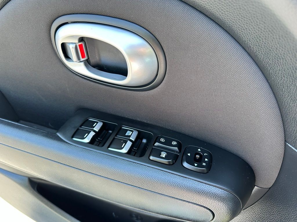 2017 Kia Soul Base Tucson AZ