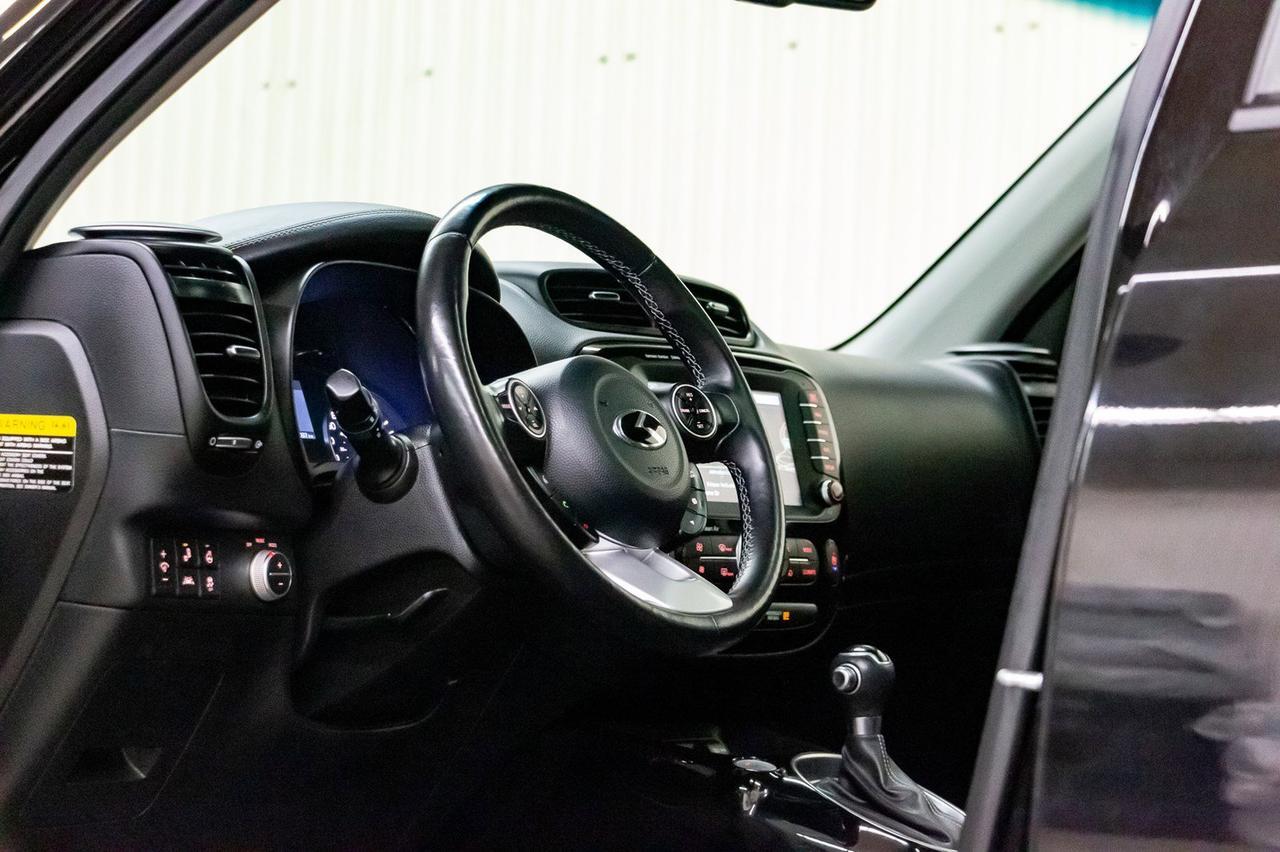 2017 Kia Soul EX + Leather Roof Nav Red Deer AB