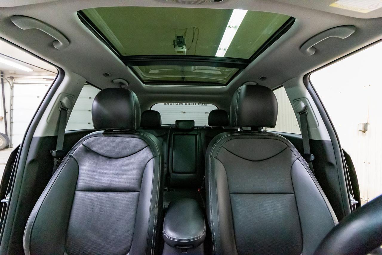 2017 Kia Soul EX + Leather Roof Nav Red Deer AB