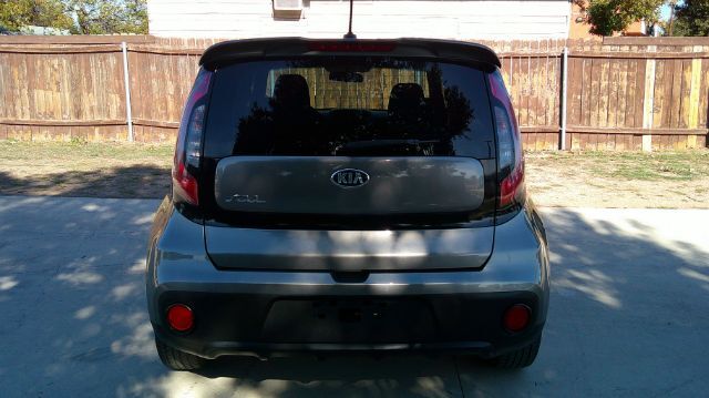 2017 Kia Soul GREY San Antonio TX