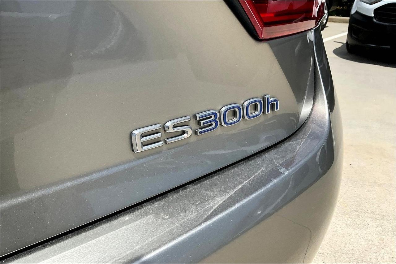 2017 LEXUS ES 300H Houston TX