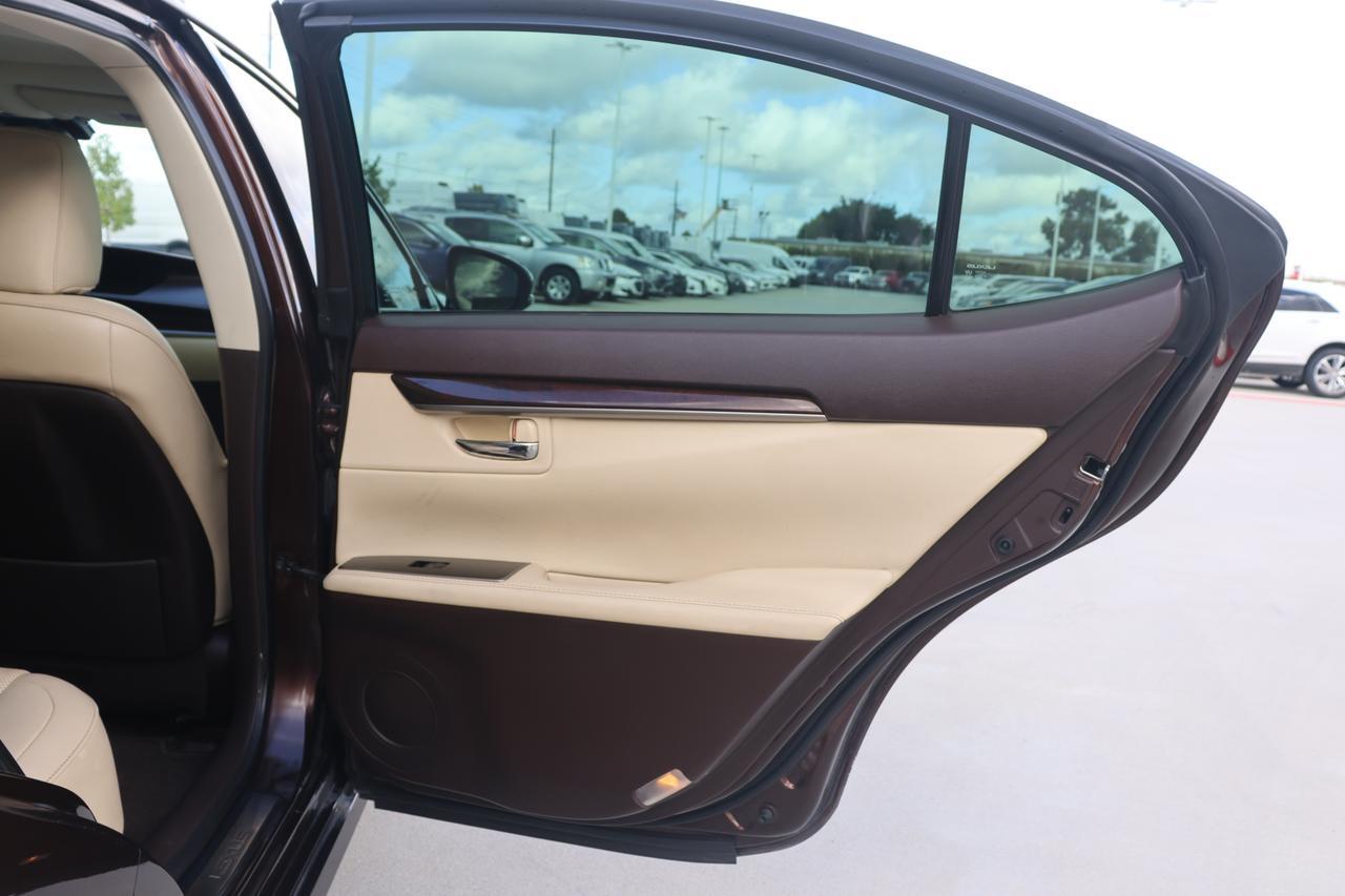 2017 LEXUS ES 350 Houston TX