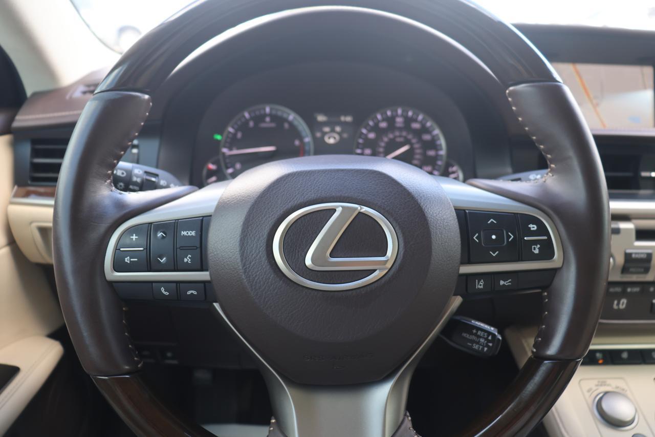 2017 LEXUS ES 350 Houston TX