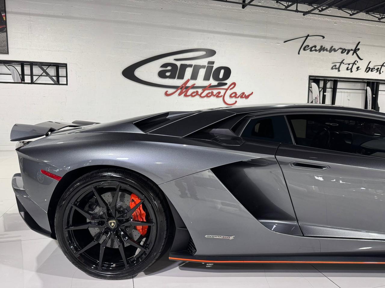 2017 Lamborghini Aventador S Grigio Estoque paint, leather/alcantara interior, Sensonum audio, signed by Stephan Winkelmann!! Fort Lauderdale FL