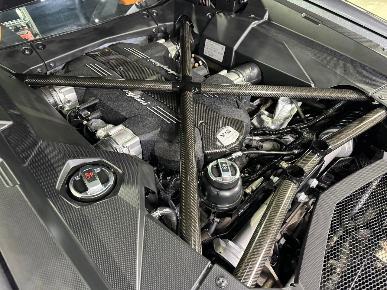 2017 Lamborghini Aventador S Grigio Estoque paint, leather/alcantara interior, Sensonum audio, signed by Stephan Winkelmann!! Fort Lauderdale FL