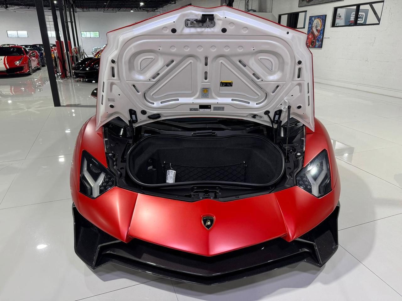 2017 Lamborghini Aventador S SV TRIBUTE!! carbon roof scoop, SVJ centerlock wheels, rear-wheel steering, carbon galore & MORE!! Fort Lauderdale FL