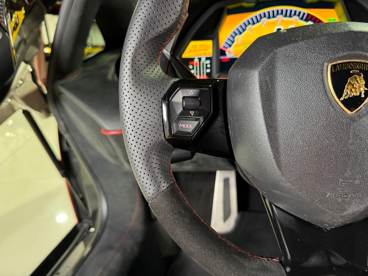 2017 Lamborghini Aventador S SV TRIBUTE!! carbon roof scoop, SVJ centerlock wheels, rear-wheel steering, carbon galore & MORE!! Fort Lauderdale FL