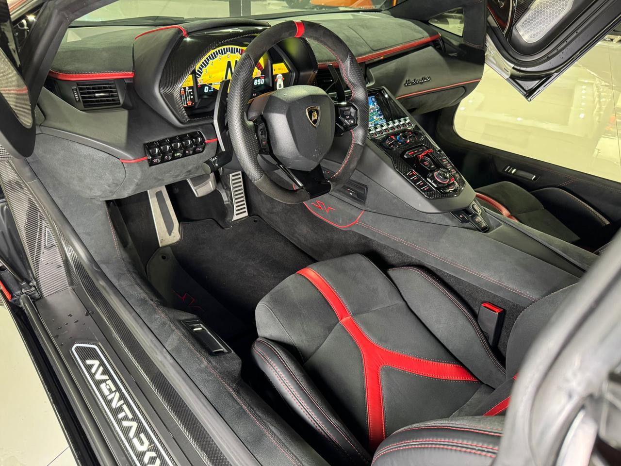 2017 Lamborghini Aventador S SV TRIBUTE!! carbon roof scoop, SVJ centerlock wheels, rear-wheel steering, carbon galore & MORE!! Fort Lauderdale FL