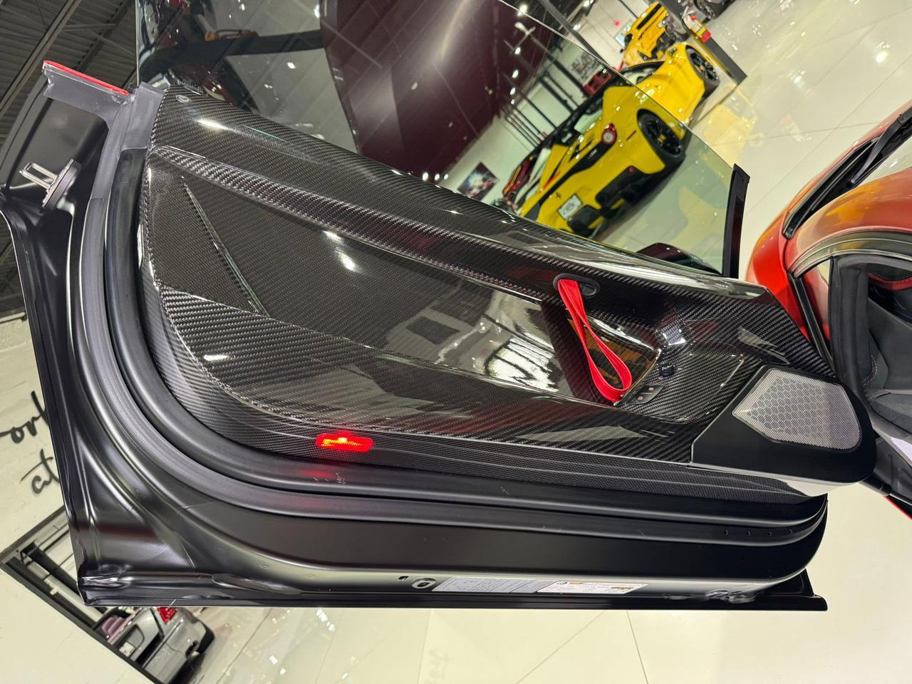 2017 Lamborghini Aventador S SV TRIBUTE!! carbon roof scoop, SVJ centerlock wheels, rear-wheel steering, carbon galore & MORE!! Fort Lauderdale FL
