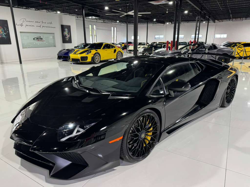 2017 Lamborghini Aventador SV Roadster, Nero Aldebaran paint, Sensonum audio system, carbon fiber racing seats AND MORE!! Fort Lauderdale FL
