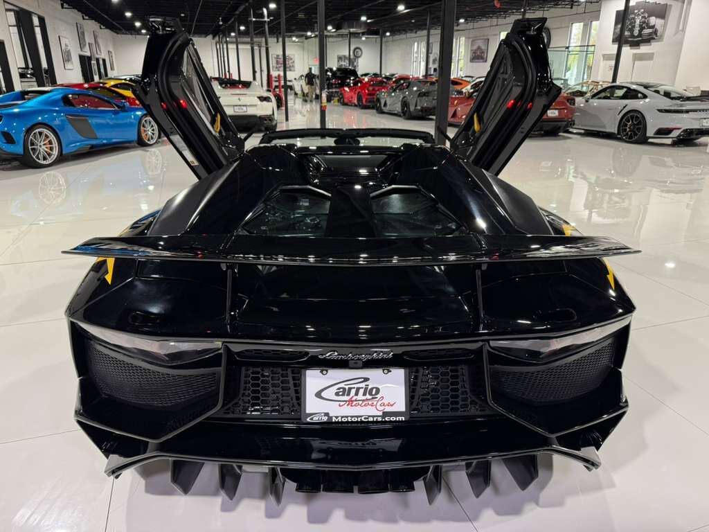 2017 Lamborghini Aventador SV Roadster, Nero Aldebaran paint, Sensonum audio system, carbon fiber racing seats AND MORE!! Fort Lauderdale FL