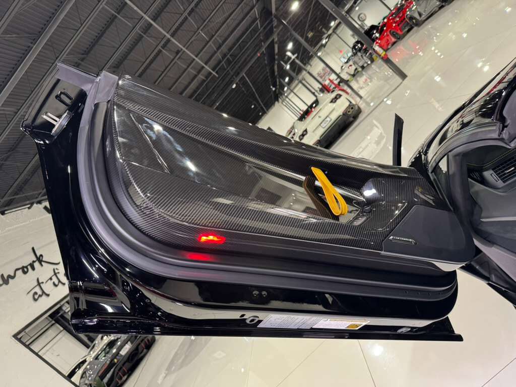 2017 Lamborghini Aventador SV Roadster, Nero Aldebaran paint, Sensonum audio system, carbon fiber racing seats AND MORE!! Fort Lauderdale FL