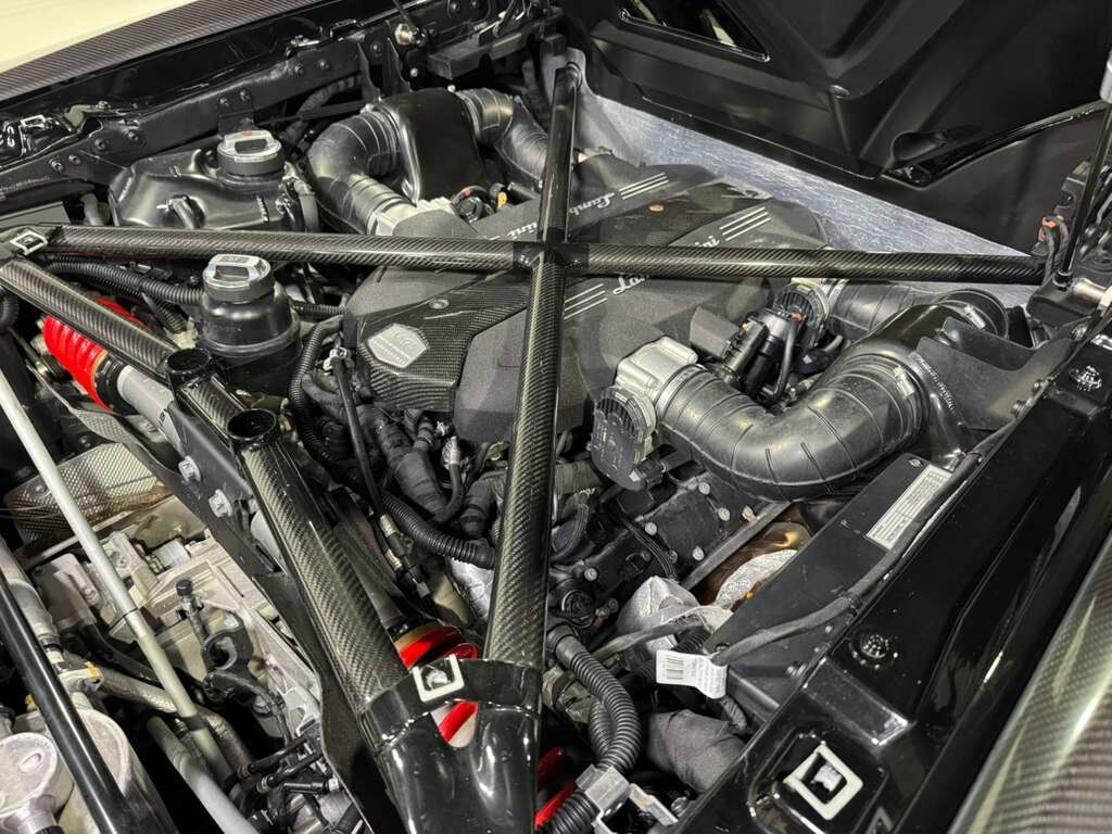 2017 Lamborghini Aventador SV Roadster, Nero Aldebaran paint, Sensonum audio system, carbon fiber racing seats AND MORE!! Fort Lauderdale FL