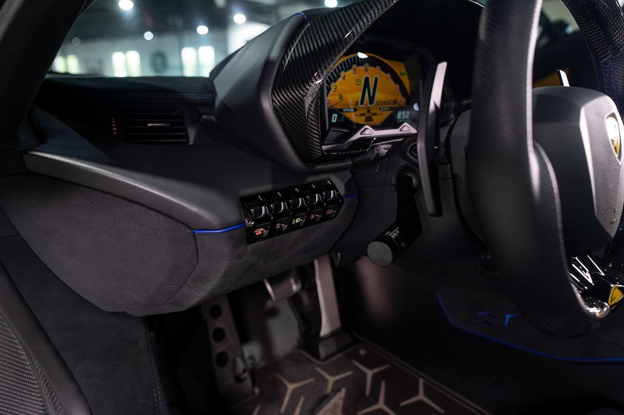 2017 Lamborghini Aventador SV Roadster ONE-OF-ONE! Ad Personam Blu Lial paint, Nero Ade interior, carbon galore AND MUCH MORE!! Fort Lauderdale FL