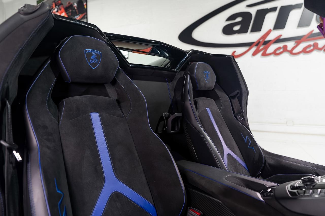2017 Lamborghini Aventador SV Roadster ONE-OF-ONE! Ad Personam Blu Lial paint, Nero Ade interior, carbon galore AND MUCH MORE!! Fort Lauderdale FL
