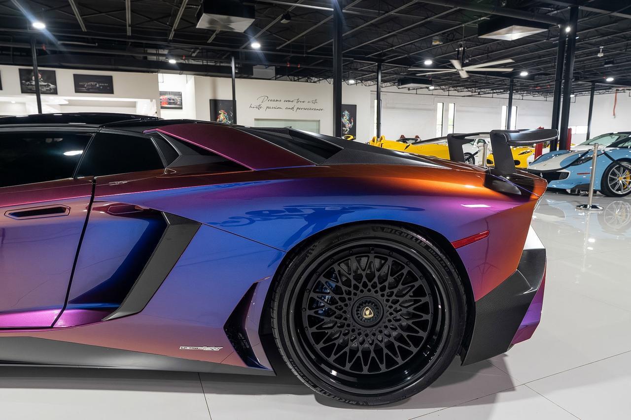 2017 Lamborghini Aventador SV Roadster ONE-OF-ONE! Ad Personam Blu Lial paint, Nero Ade interior, carbon galore AND MUCH MORE!! Fort Lauderdale FL