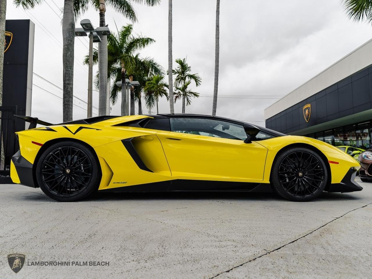 2017 Lamborghini Aventador SV West Palm Beach FL
