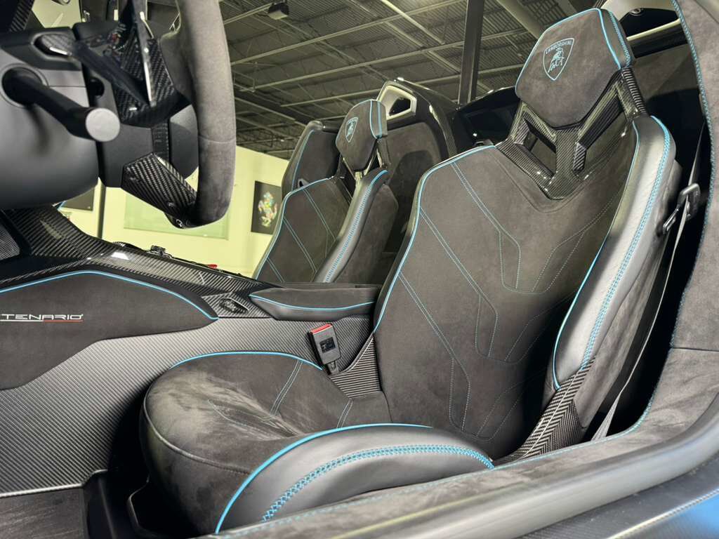 2017 Lamborghini Centenario Roadster 1/20 FOR THE WORLD!! Blu Cepheus/Blu Hera paint, Nero Ade interior, carbon galore AND MORE!! Fort Lauderdale FL