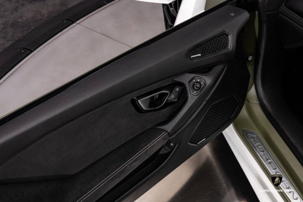 2017 Lamborghini Huracan LP 610-4 Avio North Miami Beach FL