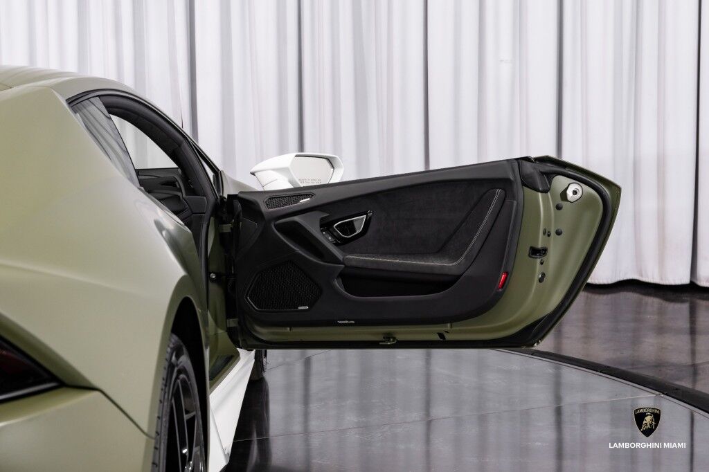 2017 Lamborghini Huracan LP 610-4 Avio North Miami Beach FL