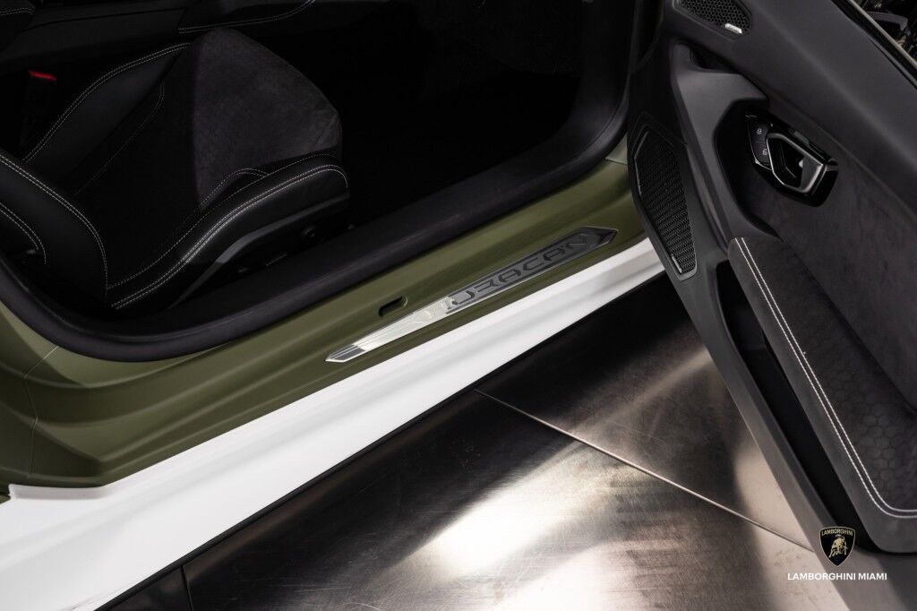 2017 Lamborghini Huracan LP 610-4 Avio North Miami Beach FL