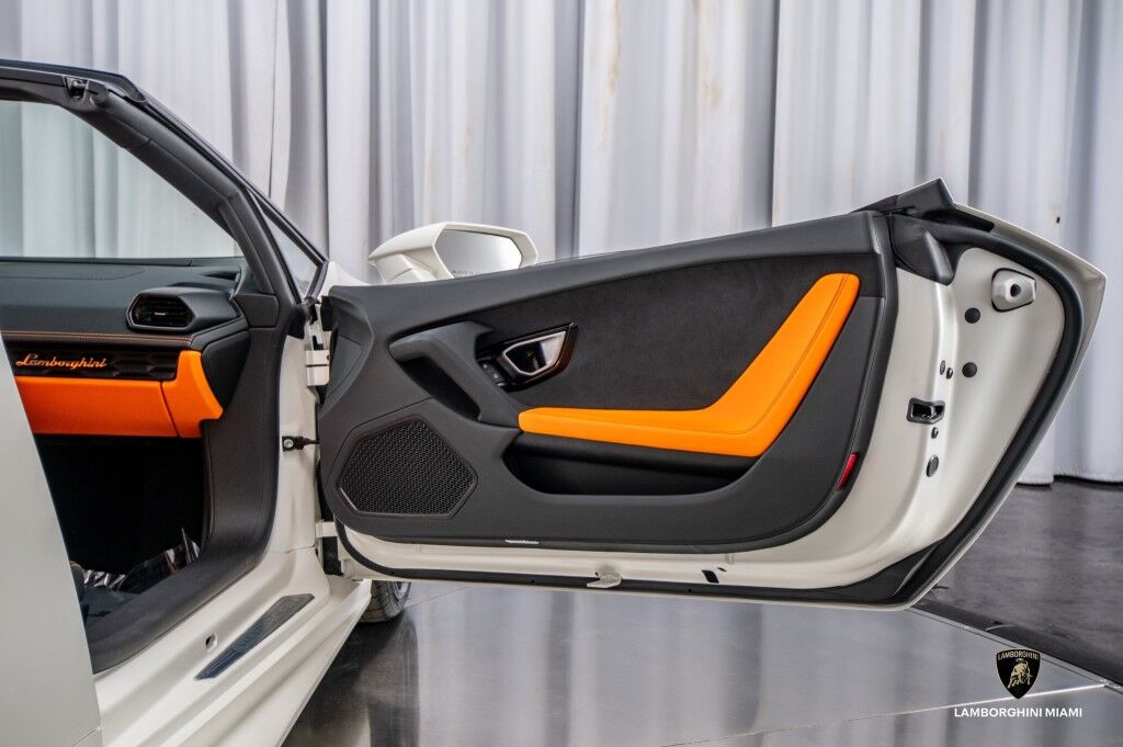 2017 Lamborghini Huracan LP610-4 Spyder North Miami Beach FL