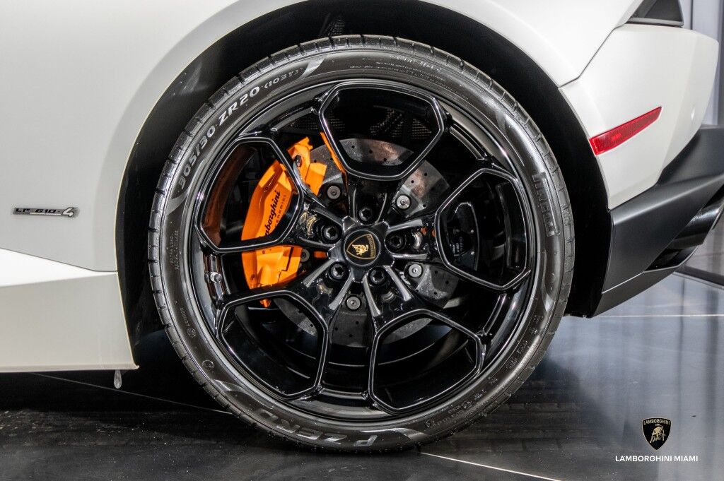 2017 Lamborghini Huracan LP610-4 Spyder North Miami Beach FL