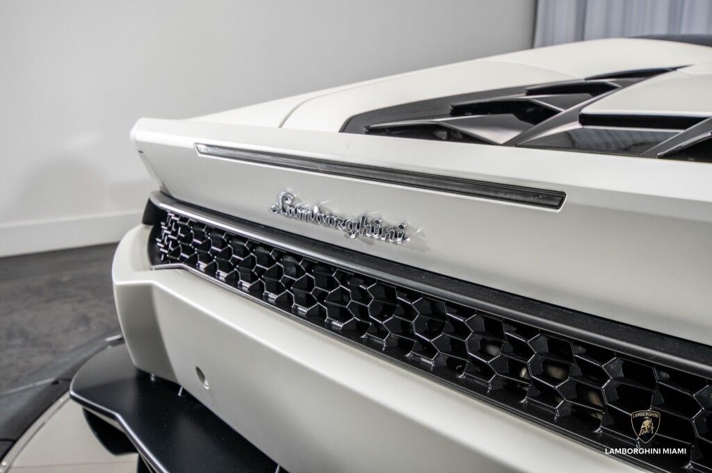 2017 Lamborghini Huracan LP610-4 Spyder North Miami Beach FL