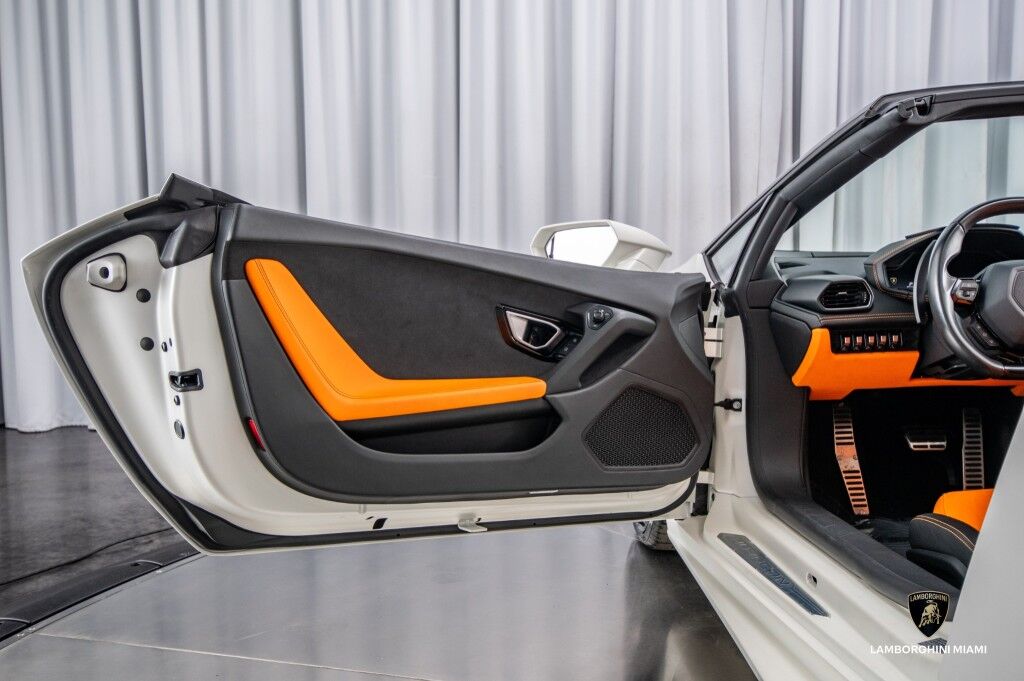 2017 Lamborghini Huracan LP610-4 Spyder North Miami Beach FL