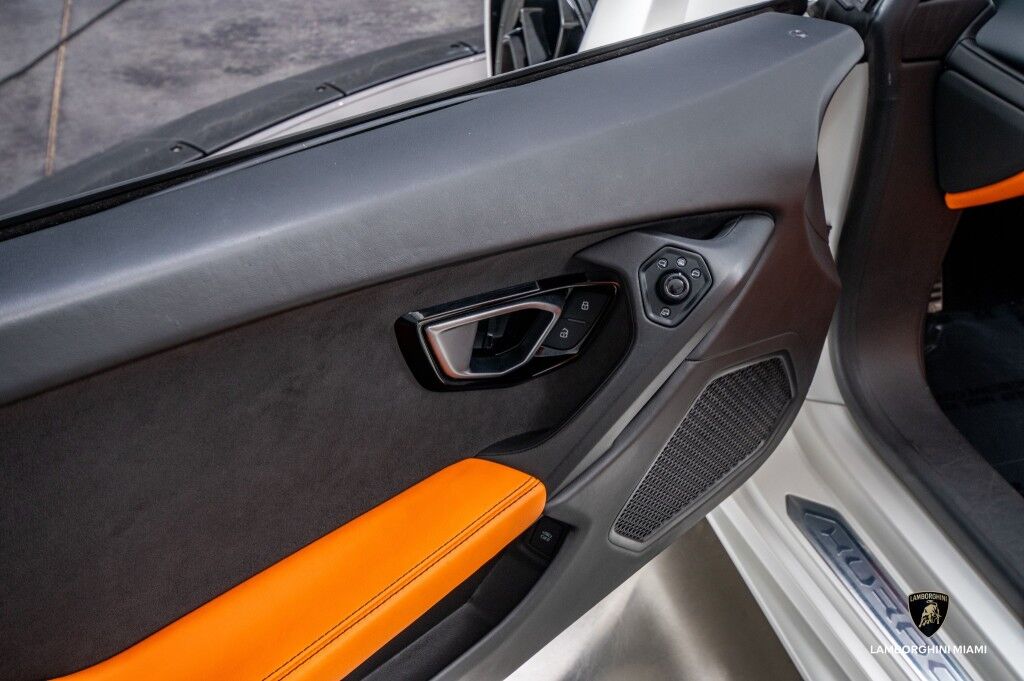 2017 Lamborghini Huracan LP610-4 Spyder North Miami Beach FL