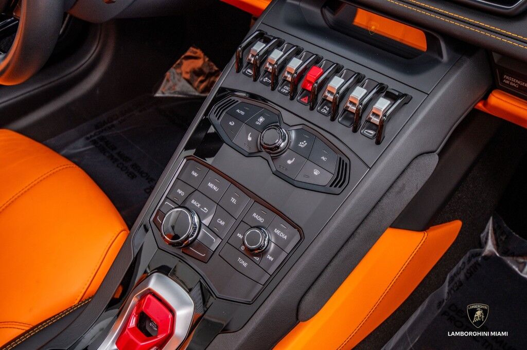 2017 Lamborghini Huracan LP610-4 Spyder North Miami Beach FL
