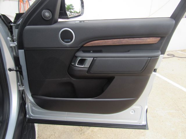 2017 Land Rover Discovery HSE Plano TX