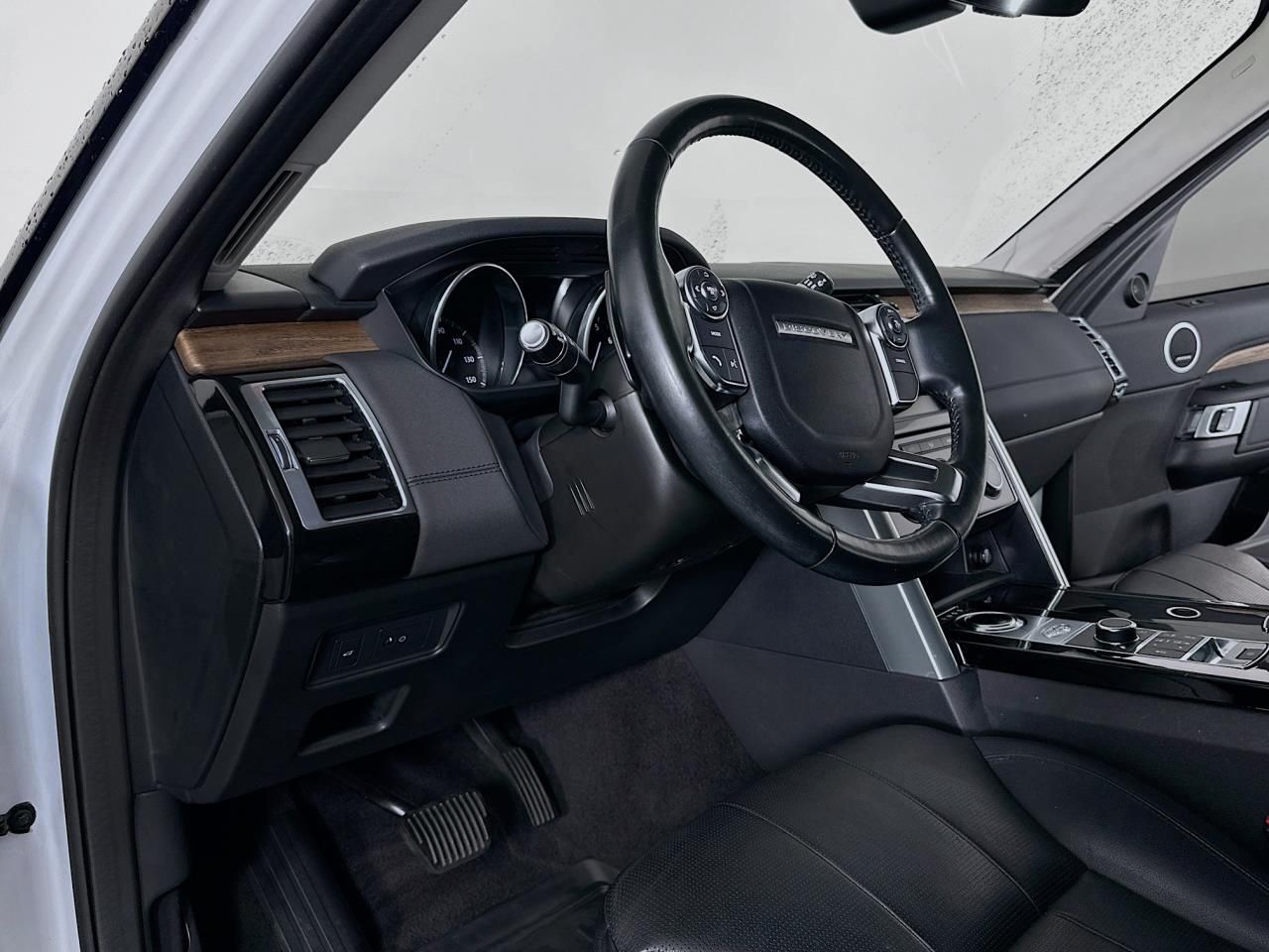 2017 Land Rover Discovery HSE Tacoma WA