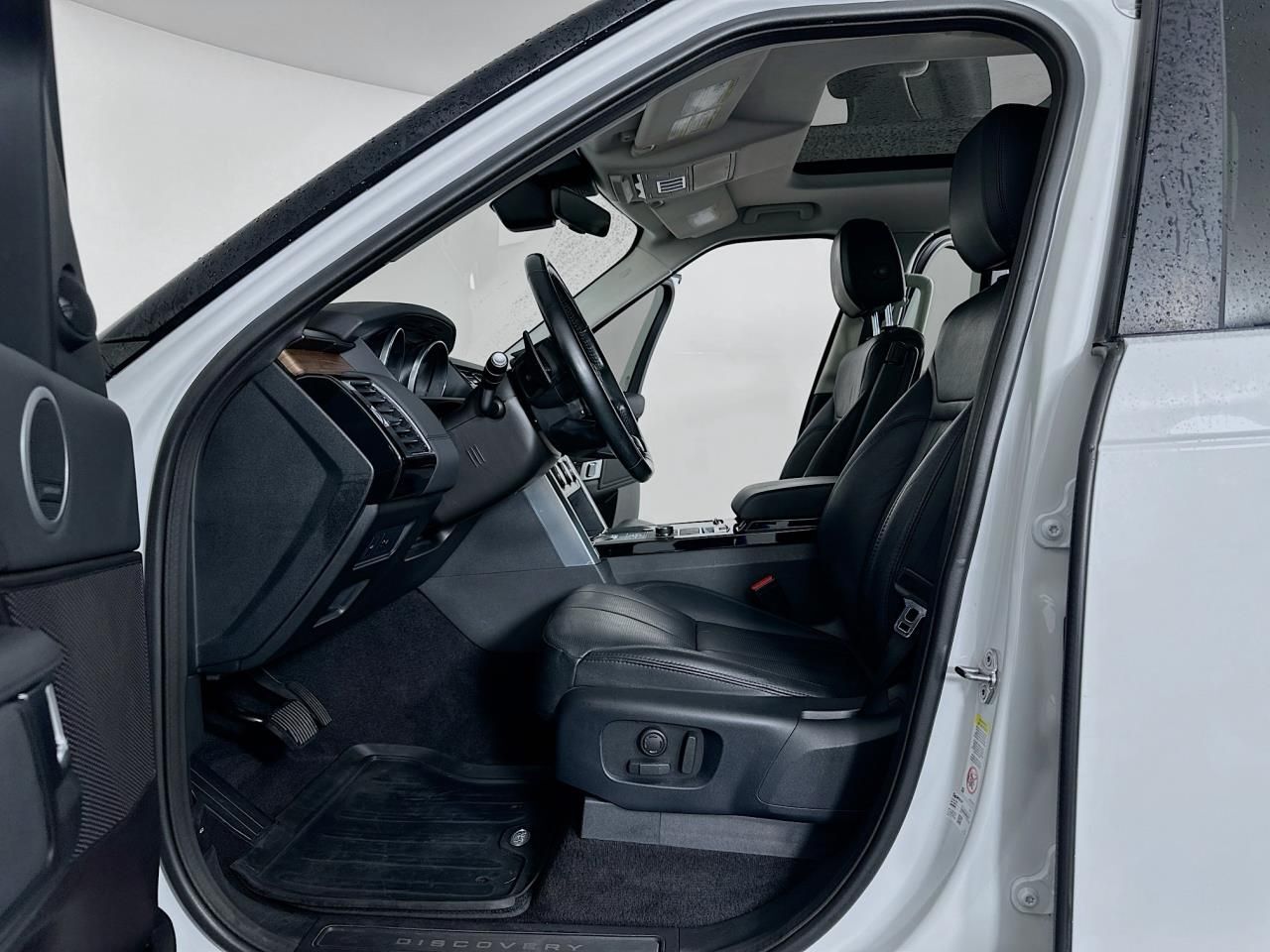 2017 Land Rover Discovery HSE Tacoma WA