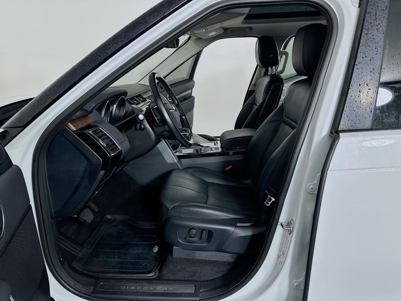 2017 Land Rover Discovery HSE Tacoma WA