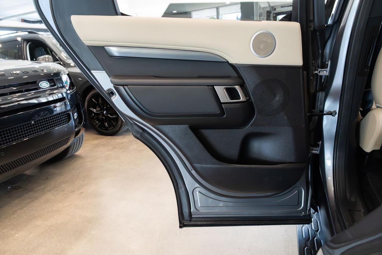 2017 Land Rover Discovery SE Gladstone OR