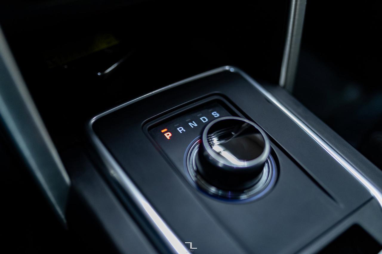 2017 Land Rover Discovery Sport AWD SE Leather Nav BCam Red Deer AB