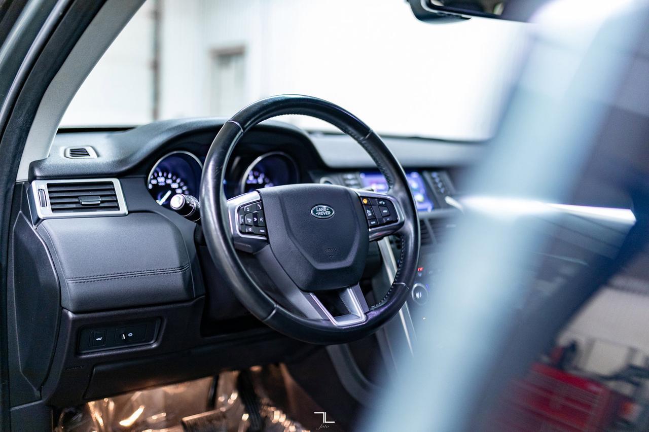 2017 Land Rover Discovery Sport AWD SE Leather Nav BCam Red Deer AB