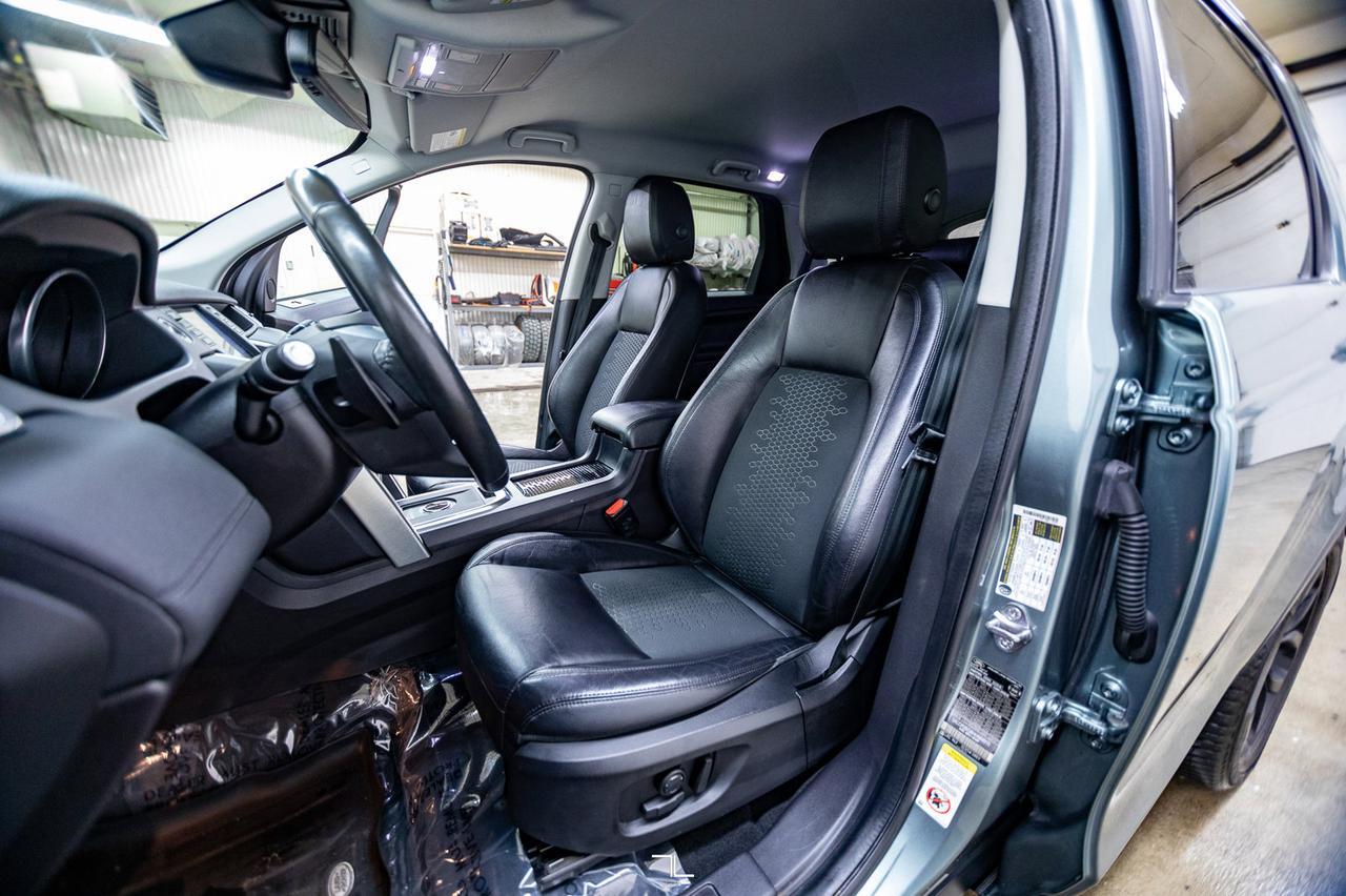 2017 Land Rover Discovery Sport AWD SE Leather Nav BCam Red Deer AB