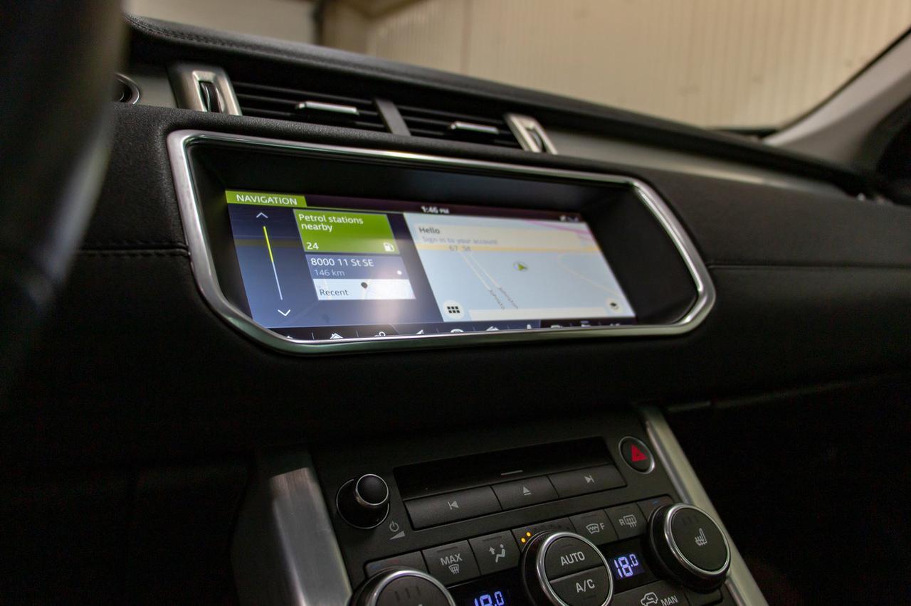 2017 Land Rover Range Rover Evoque AWD SE Leather Roof Nav Red Deer AB